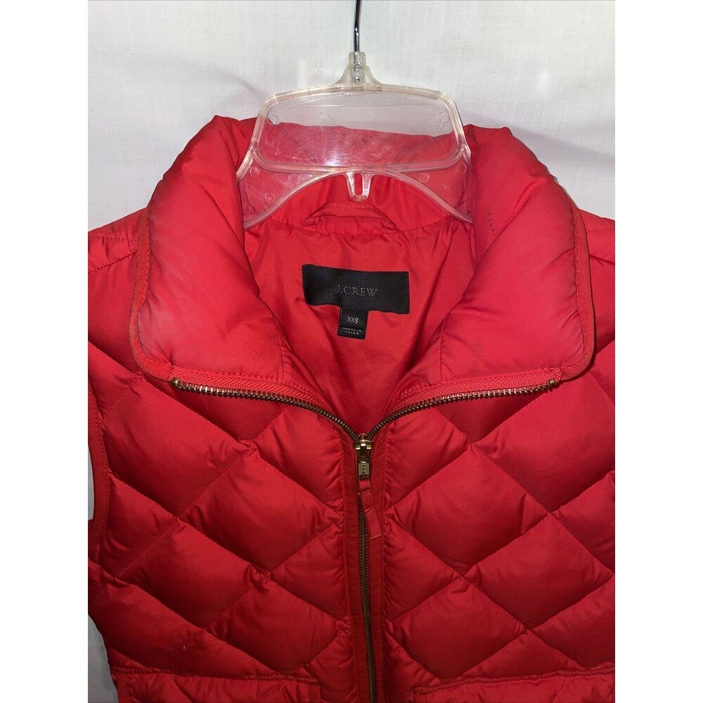 J. Crew Puffer Vest Women’s Size XXS Red Zip Front Pockets Down Insulation - Picture 3 of 12